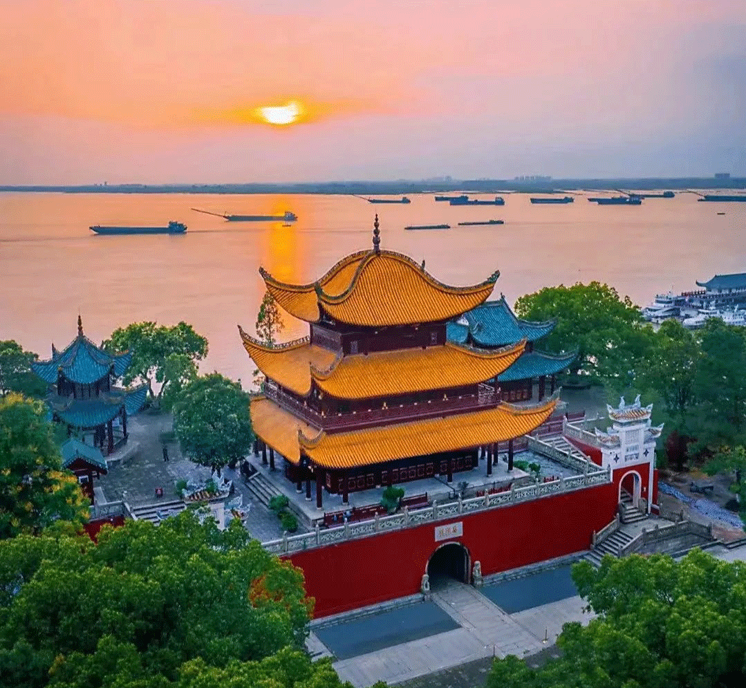 湖南旅游攻略十大必去景區(qū)路線(xiàn)推薦